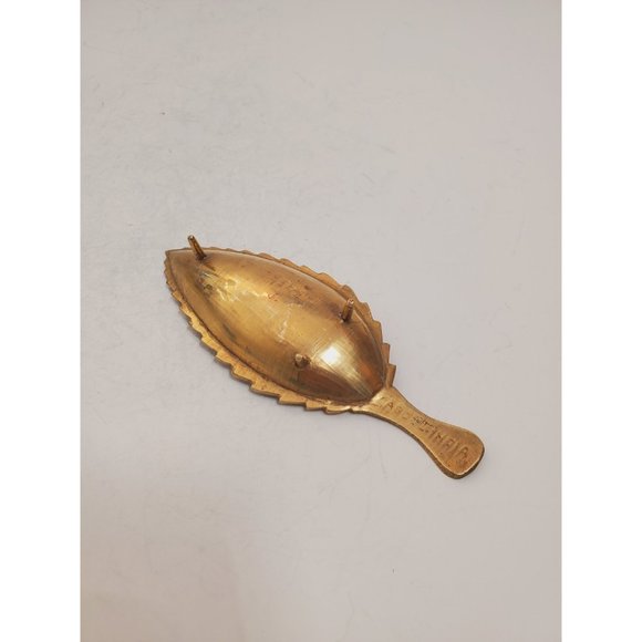 Solid brass vintage floral / flower / plant leaf design tray / ashtray|| India - Picture 6 of 10